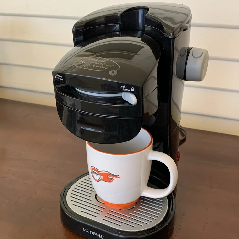 Mr. Coffee Simple Brew Single Serve Coffeemaker/adjustable brew head height